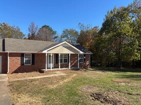 3409 Dailey Rd in Clarksville, TN - Building Photo