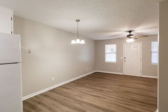 112 Upland Ct in Athens, GA - Building Photo - Building Photo