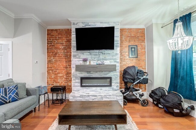 property at 5022 Hazel Ave