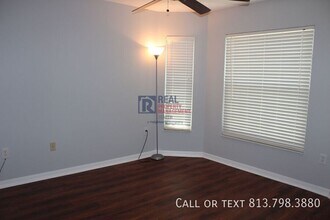 31215 Wrencrest Dr in Zephyrhills, FL - Building Photo - Building Photo