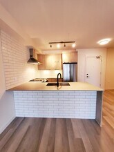 1012 Auckland St in New Westminster, BC - Building Photo - Building Photo