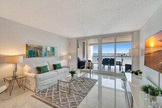 2700 N Federal Hwy in Boynton Beach, FL - Building Photo - Building Photo