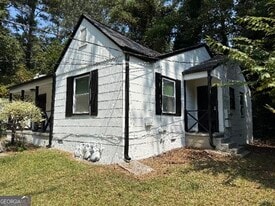 2267 Rugby Terrace in College Park, GA - Building Photo