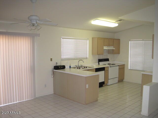 24616 N 38th Ave in Glendale, AZ - Building Photo