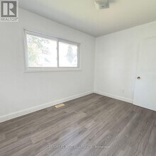 442 Mountainview Dr in Milton, ON - Building Photo - Building Photo