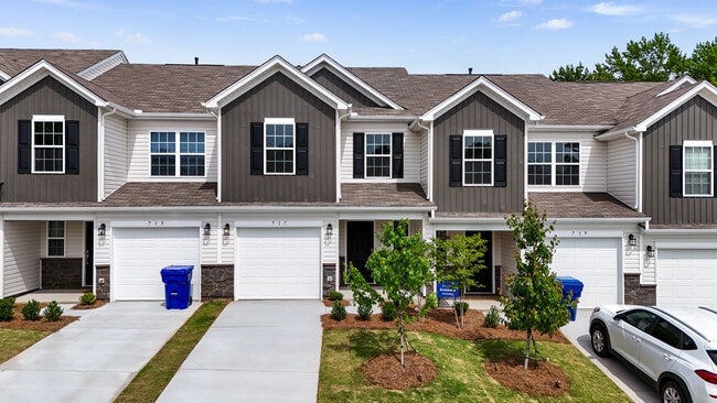 717 McKissick Dr in Reidville, SC - Building Photo - Building Photo