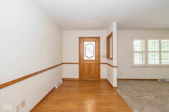 647 Alwyne Rd in Carmel, IN - Building Photo - Building Photo