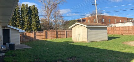 623 Tiffany Dr in Waukegan, IL - Building Photo - Building Photo