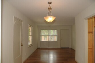 3174 Vine Cir in Decatur, GA - Building Photo - Building Photo