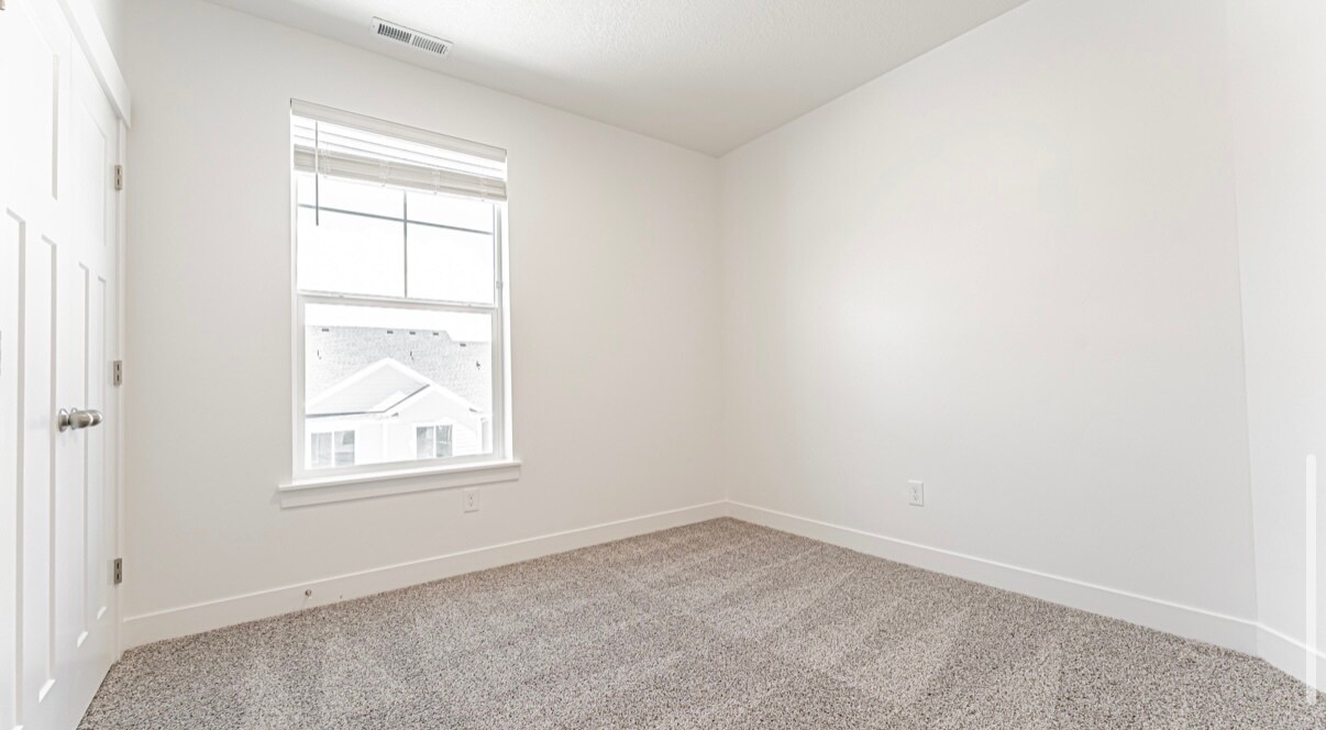 898 Hemsworth Wy in Saratoga Springs, UT - Building Photo