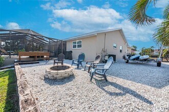 830 Eagle Ln in Apollo Beach, FL - Building Photo - Building Photo