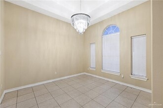 38 Kiwi Ave in McAllen, TX - Building Photo - Building Photo