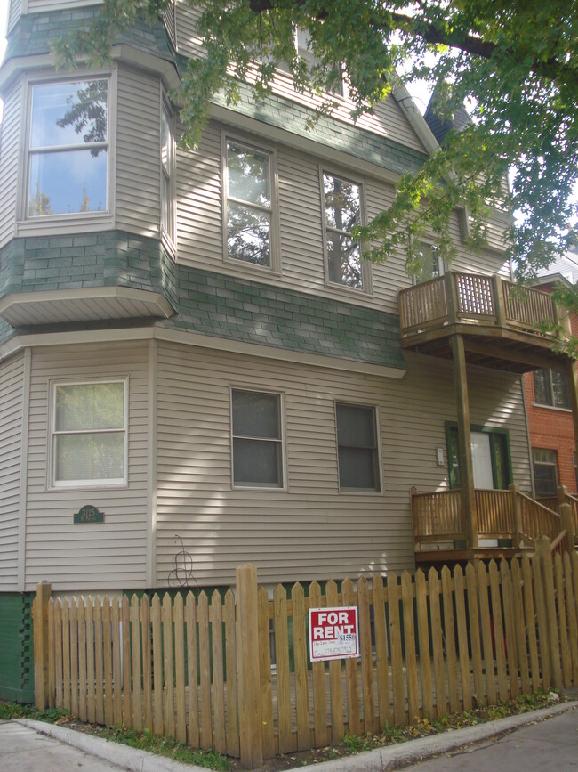 3125 N Paulina St, Unit 1R in Chicago, IL - Building Photo - Building Photo