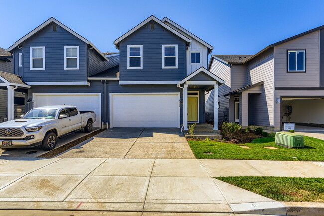 9212 SW Vermillion Dr in Tualatin, OR - Foto de edificio - Building Photo