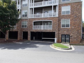 Parc at Perimeter in Sandy Springs, GA - Foto de edificio - Building Photo