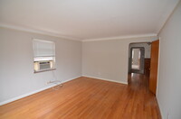 6420 Fairhurst Ave, Unit 4 in Cincinnati, OH - Building Photo - Building Photo