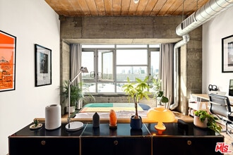 530 S Hewitt St in Los Angeles, CA - Building Photo - Building Photo