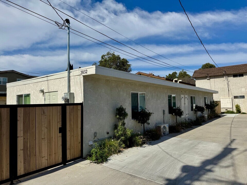 3832 Howard Ave in Los Alamitos, CA - Building Photo