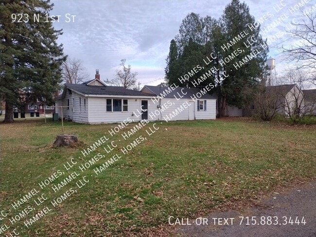 923 N 1st St in Bruce, WI - Building Photo - Building Photo