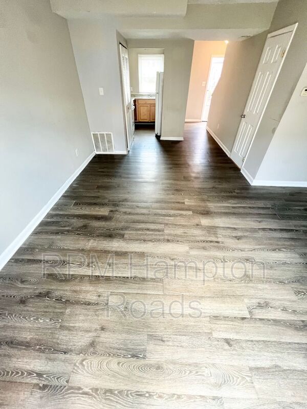 452 Britnie Ct photo'