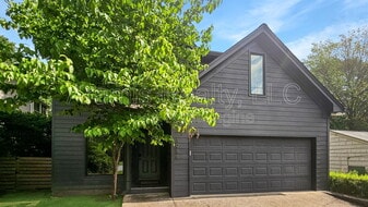 1086 Pine Grove Ave NE in Atlanta, GA - Building Photo