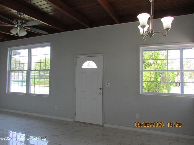 1647 Dixie Way in Melbourne, FL - Building Photo - Building Photo