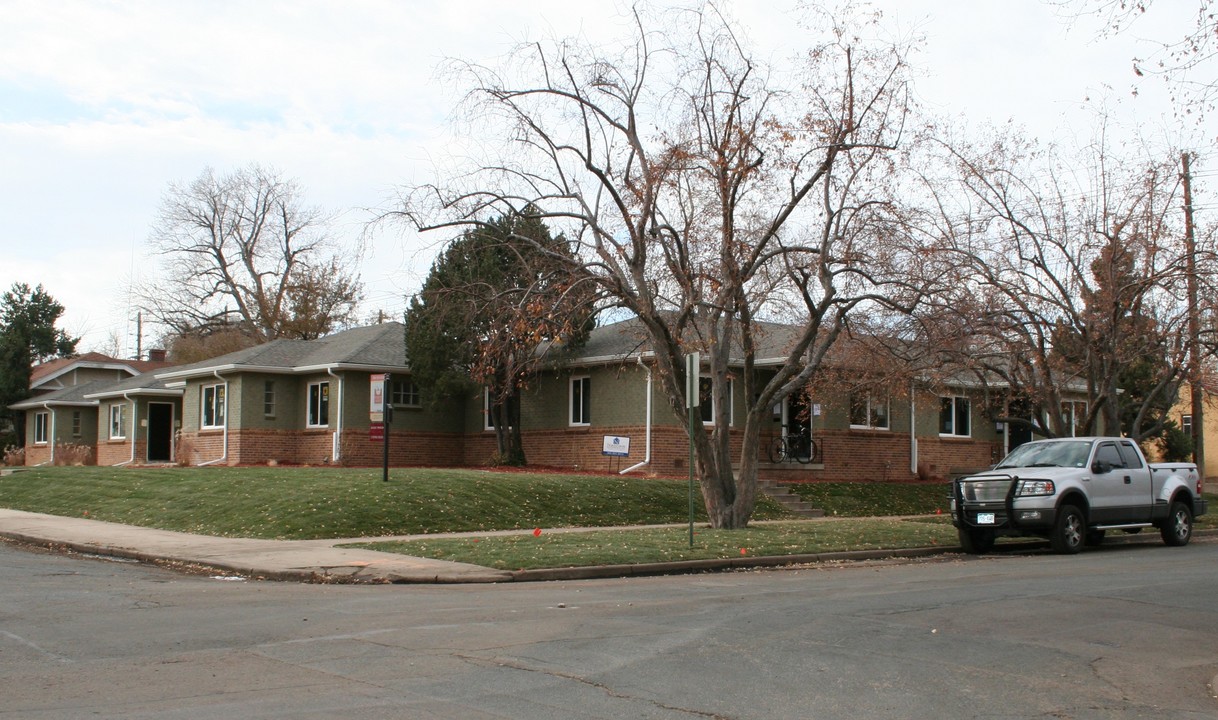 3820 E 10th Ave in Denver, CO - Foto de edificio