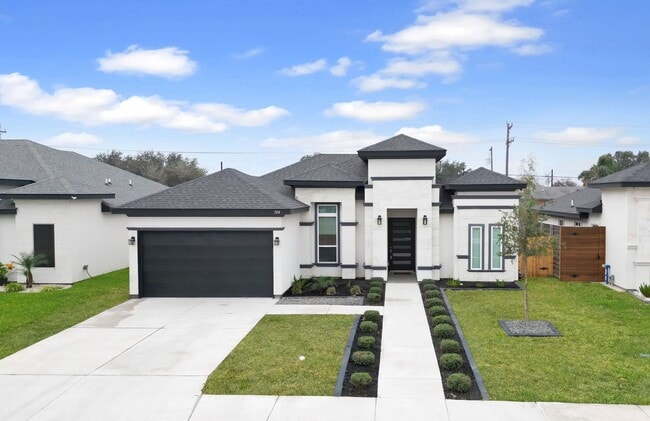 property at 3104 E Kennedy Ave