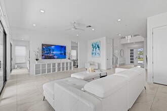 12884 Wingspan Ct in Palm Beach Gardens, FL - Building Photo - Building Photo