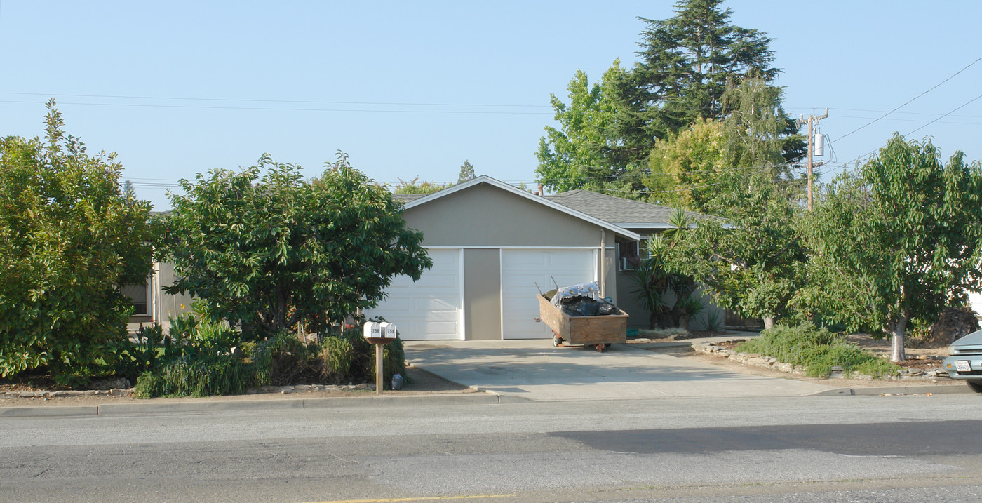 756 Hacienda Ave in Campbell, CA - Building Photo