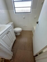 1120 N Sapodilla Ave-Unit -#4 in West Palm Beach, FL - Foto de edificio - Building Photo