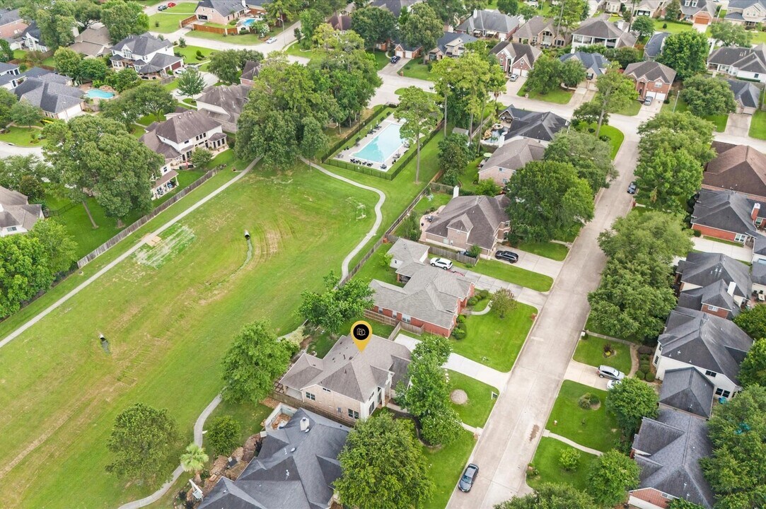 31318 Bearing Star Ln in Tomball, TX - Building Photo