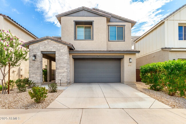 property at 5747 S Labelle