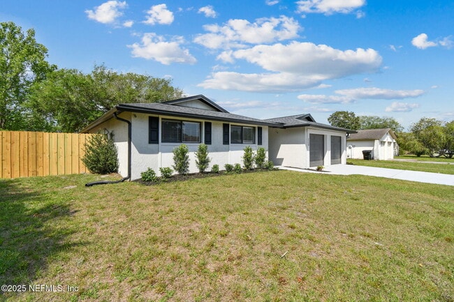 2258 George Wythe Rd in Orange Park, FL - Building Photo - Building Photo