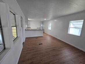 70 70th Ln N in Riviera Beach, FL - Building Photo - Building Photo