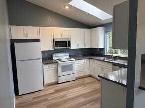 3702 203rd Pl SW in Lynnwood, WA - Building Photo - Building Photo