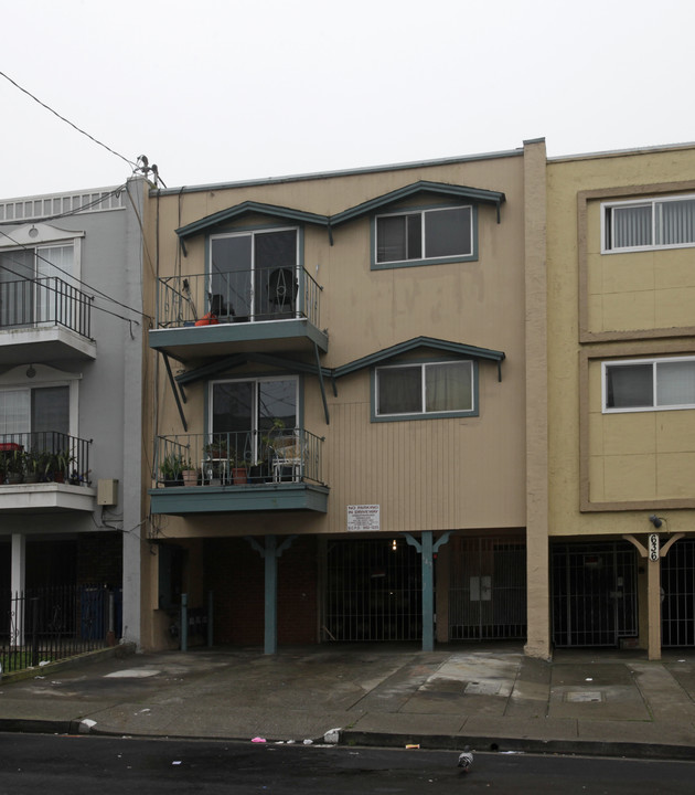 642 Sylvan St in Daly City, CA - Building Photo