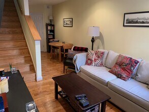 18 S Castle St in Baltimore, MD - Building Photo - Building Photo