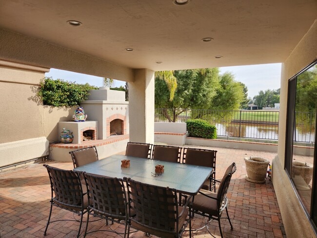 8157 E Cortez Dr in Scottsdale, AZ - Building Photo - Building Photo