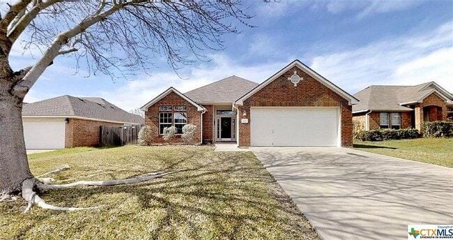 property at 1116 Woodhollow Dr