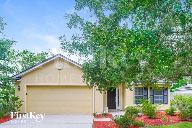 property at 324 W New England Dr