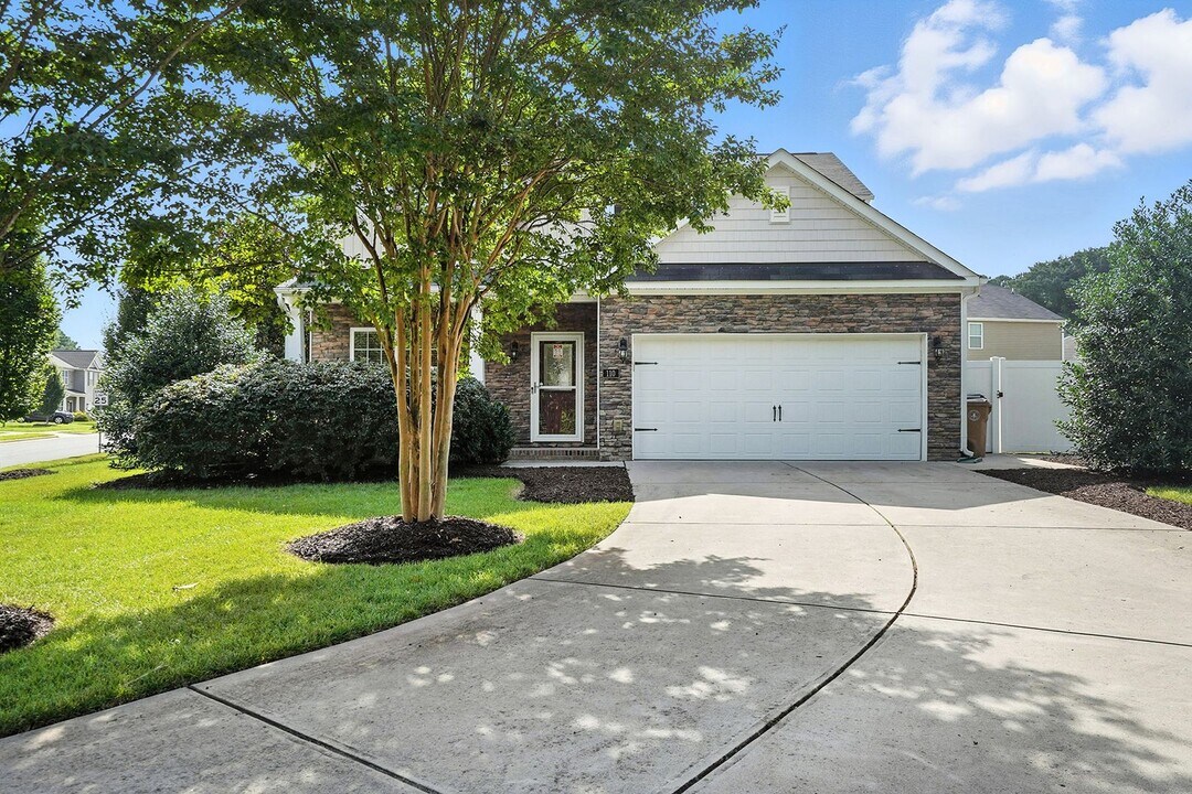 110 Preakness Farm Dr in Garner, NC - Building Photo