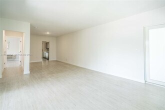 1185 98th St in Bay Harbor Islands, FL - Building Photo - Building Photo