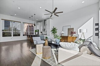 2317 Moser Ave in Dallas, TX - Building Photo - Building Photo