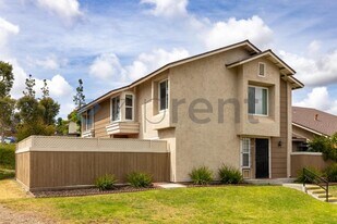 6889 Panamint Row in San Diego, CA - Building Photo