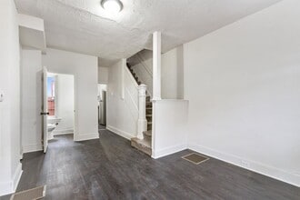 916 May St in Harrisburg, PA - Building Photo - Building Photo