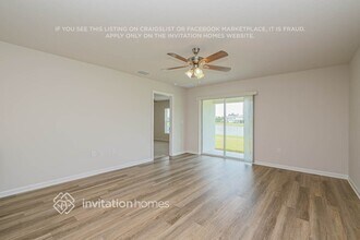 10745 Hidden Banks Gln in Parrish, FL - Building Photo - Building Photo