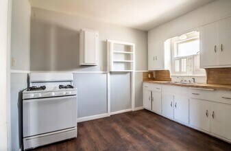 1913 25th St in Lubbock, TX - Building Photo - Building Photo