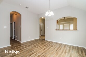 1124 Manhassett Ct in Fort Worth, TX - Building Photo - Building Photo