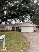 2931 Sunwood Dr in Houston, TX - Building Photo